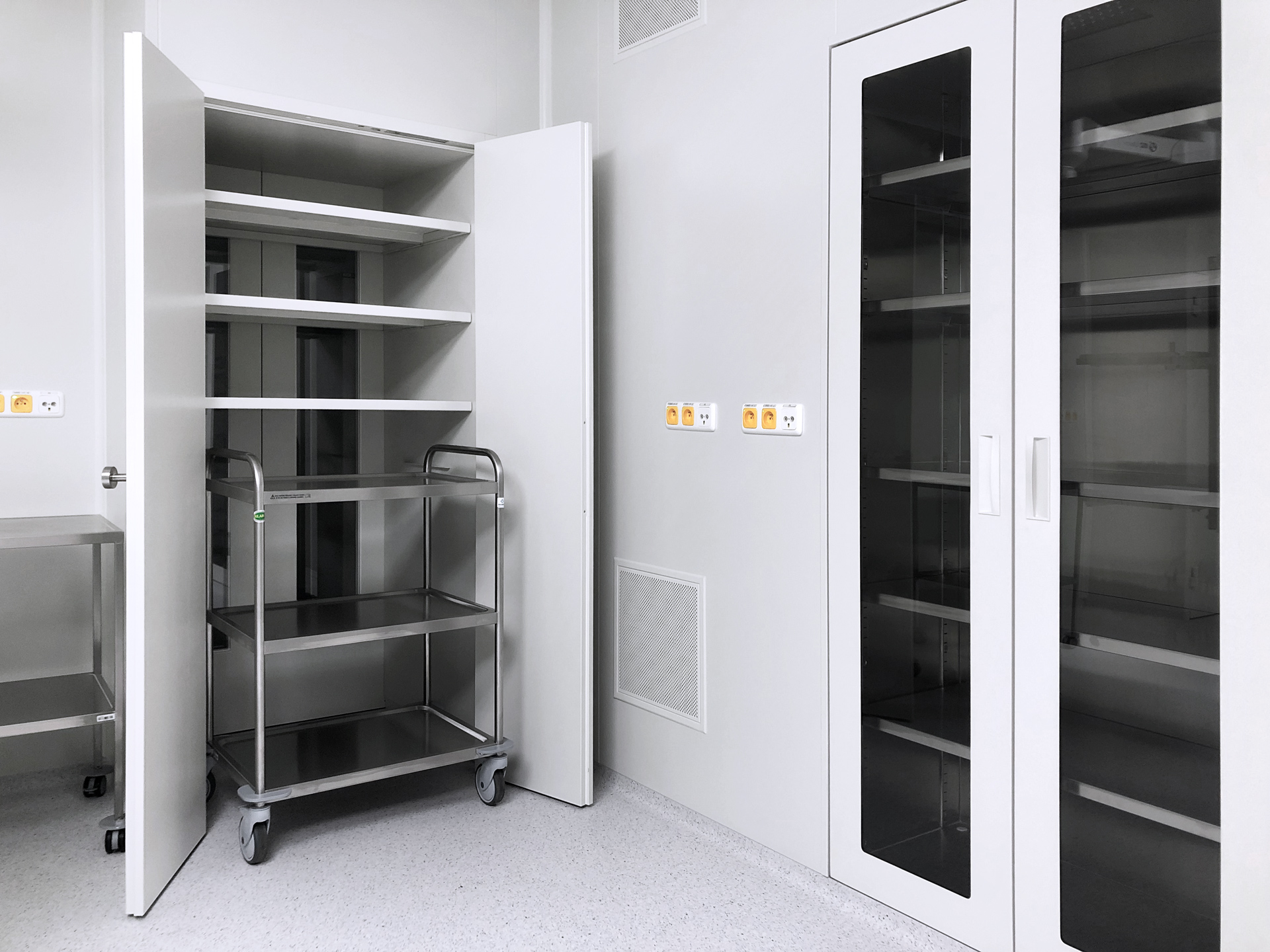 Fotografie surgical-prokladaci-skrin-406-01-111_original.jpg