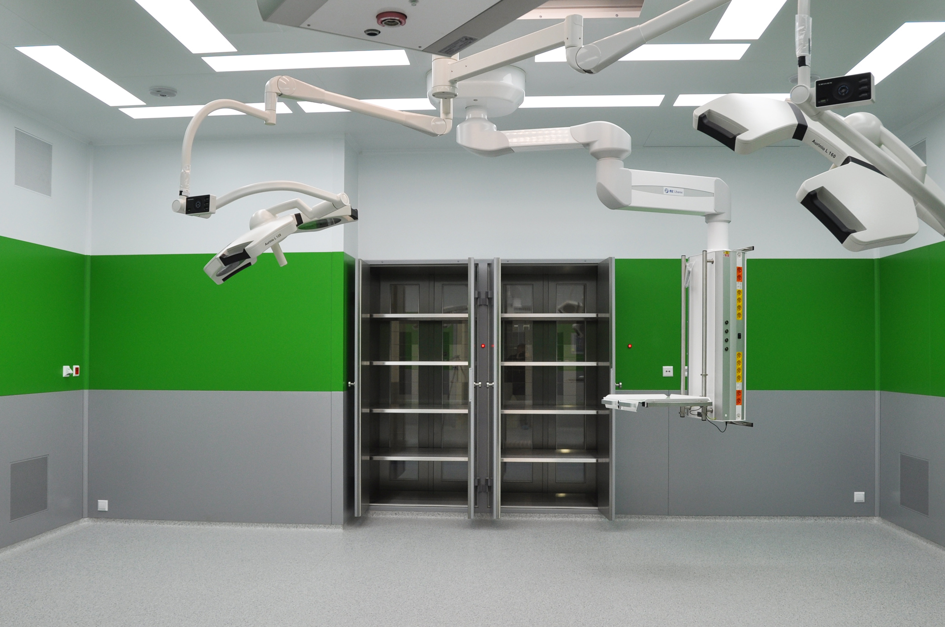 Fotografie surgical-prokladaci-skrin-406-01-8_original.jpg